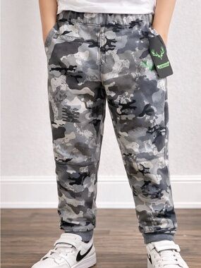 NWT Fred Gear Boys Camo Jogger Pants Gray Black Size 2T